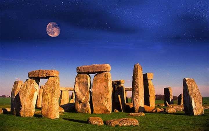The Timeless Allure of Stones: A Glimpse into Earth’s Ancient Treasures